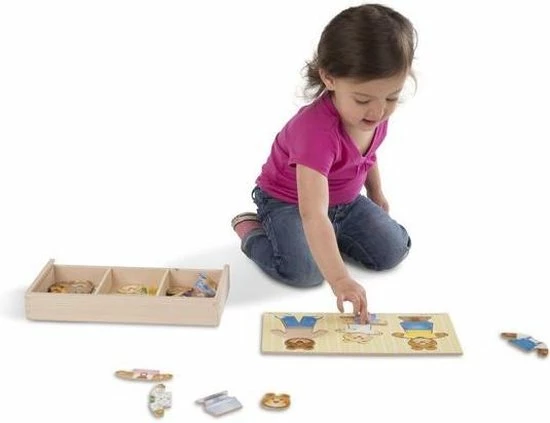 Melissa & Doug Mix 'n Match Houten Berenfamilie Om Aan Te Kleden Met Opslagdoos (45-delig) 6 Melissa & Doug Mix 'n Match Houten Berenfamilie Om Aan Te Kleden Met Opslagdoos (45-delig) - Afbeelding 4