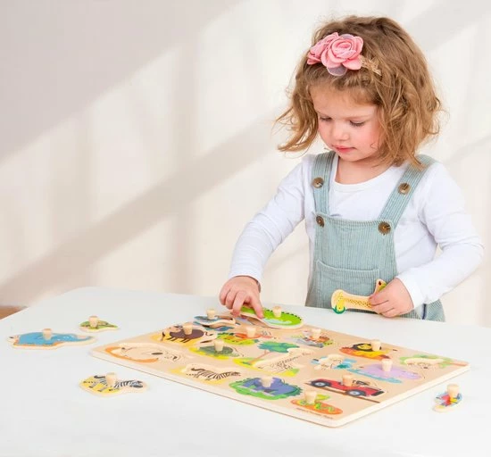 New Classic Toys Houten Legpuzzel Safari Dieren - 16 Puzzelstukjes - FSC 100%-gecertificeerd Hout 7 New Classic Toys Houten Legpuzzel Safari Dieren - 16 Puzzelstukjes - FSC 100%-gecertificeerd Hout - Afbeelding 5